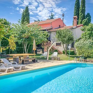 Country Club - Nearby Rovinj
