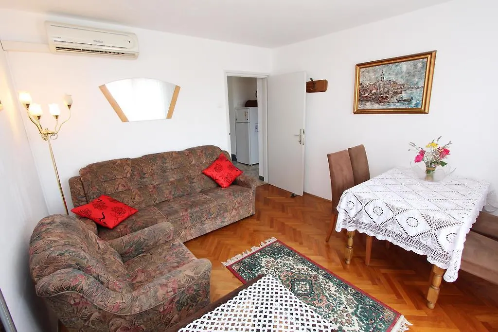 Apartments Monpeloso Rovinj 0*,